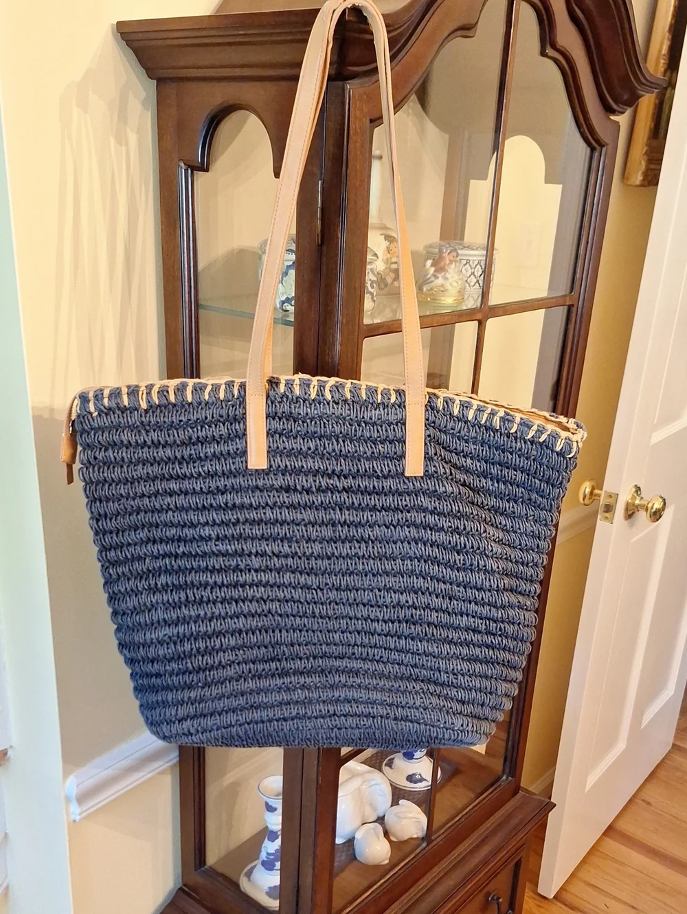 Talbots Woven Navy Straw Tote Beach Bag with Tan Handles